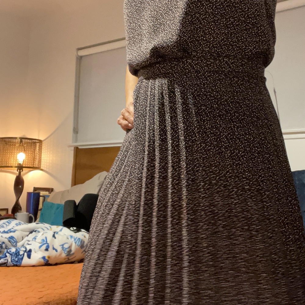 J. Crew- NWT- Black High-Waisted Skirt + Cami Set
🖤❤️🧡🤍💛🤎🖤❤️🧡💛🤍🤎 - Picture 12 of 13